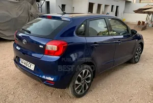 Toyota Starlet 2021 Bleu