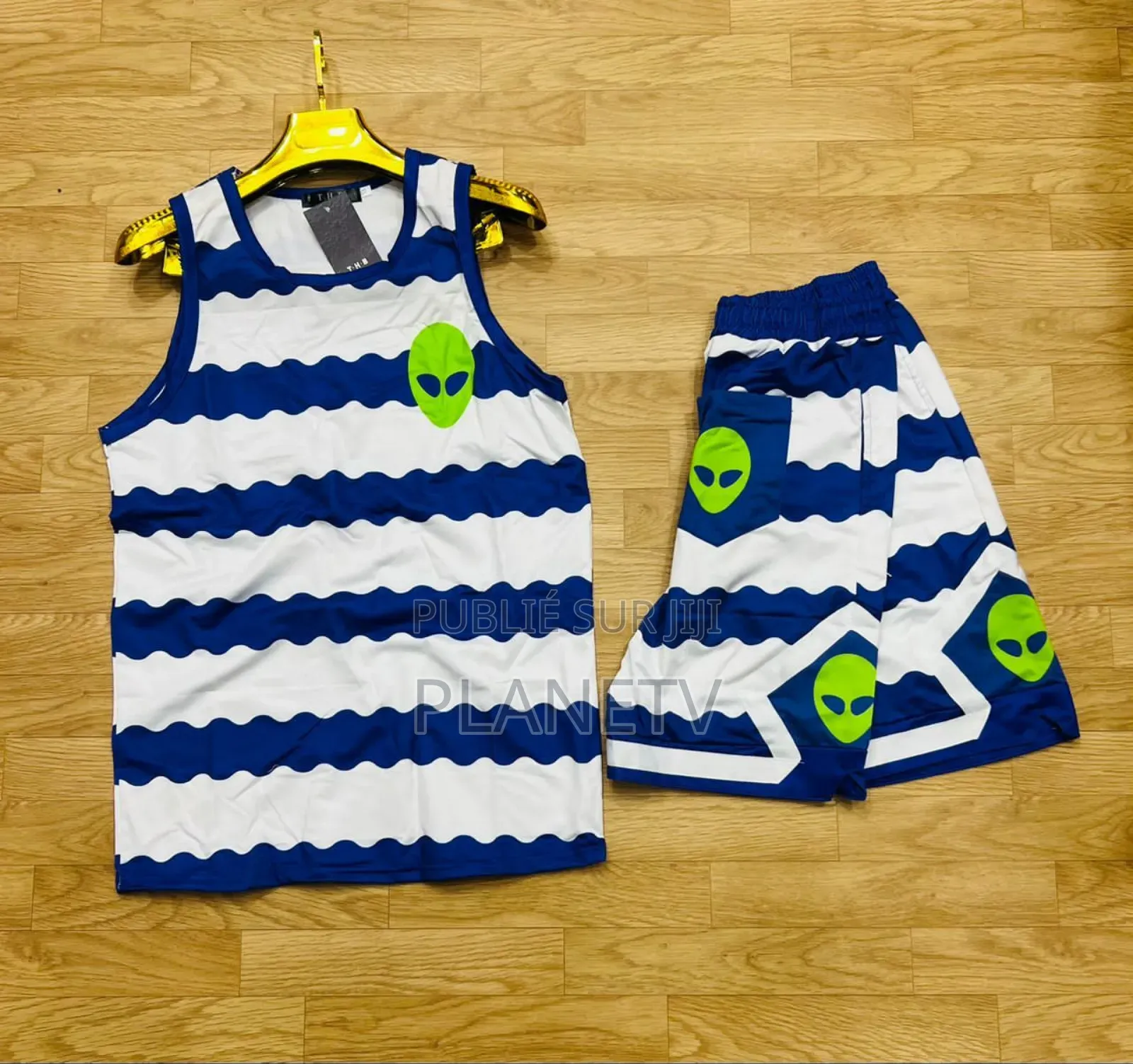 Ensemble Débardeur WKBN