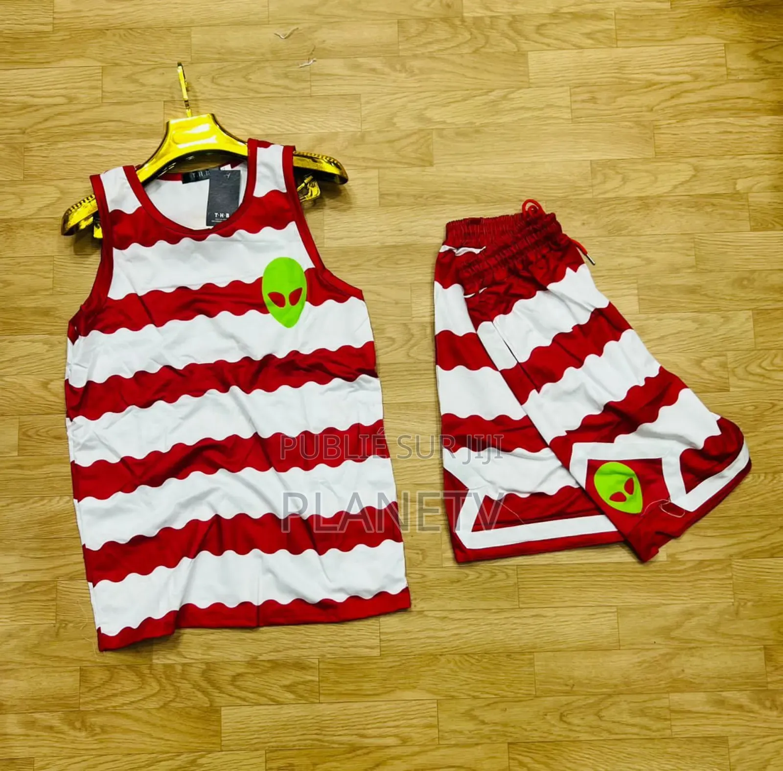 Ensemble Débardeur WKBN