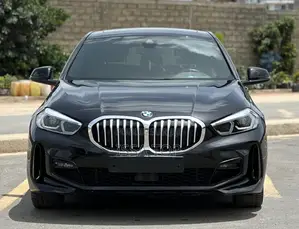 Photo - BMW 1 Series 2023 Noir