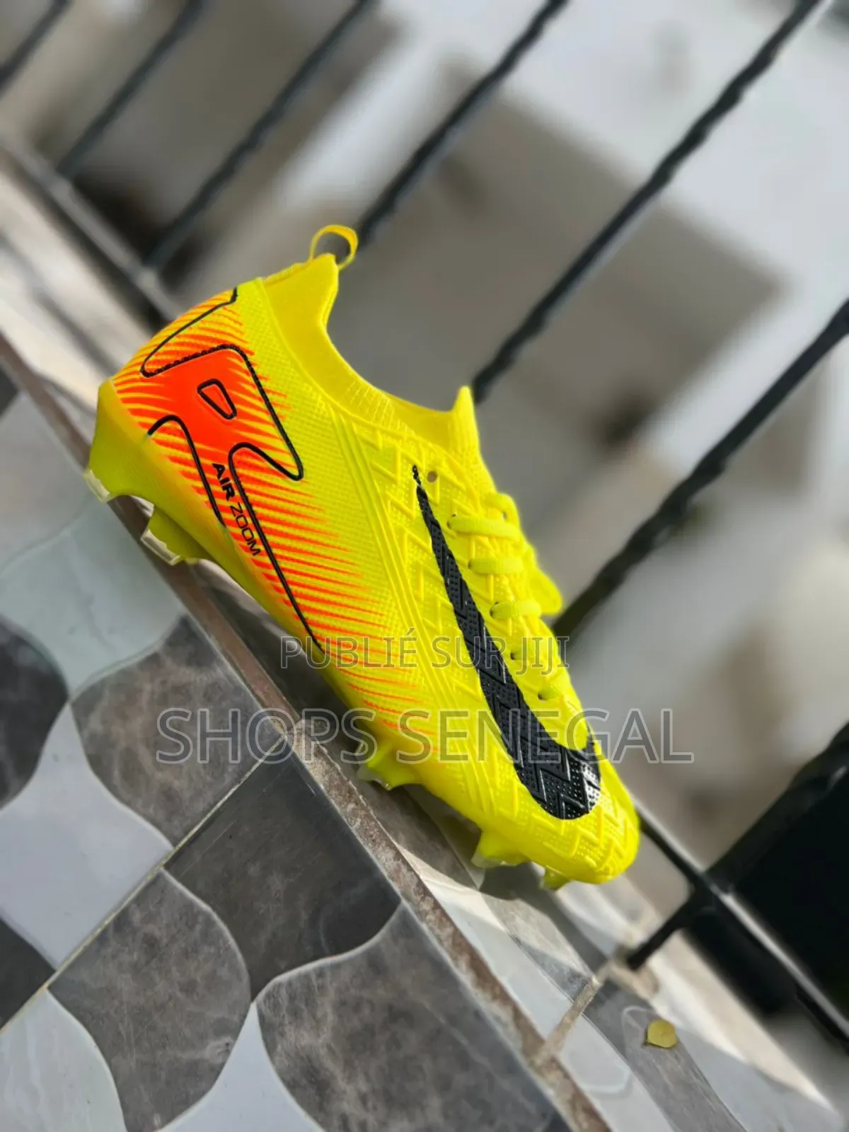 Phantom Black Grip – Dominez Le Terrain Avec Style