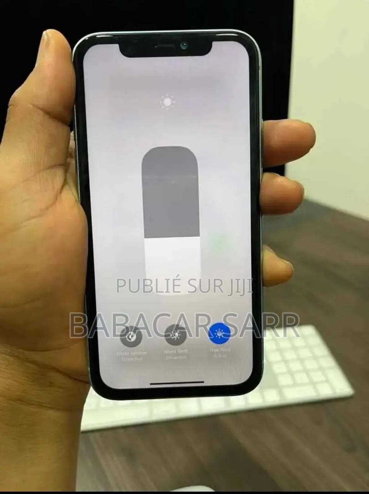 Pomme iPhone 11 64 GB Bleu