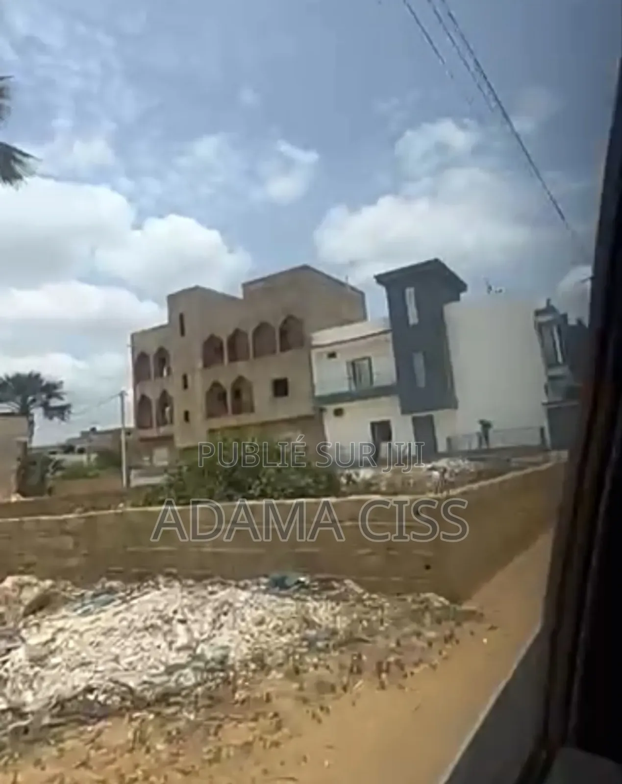 Terrain À Vendre À Thiès