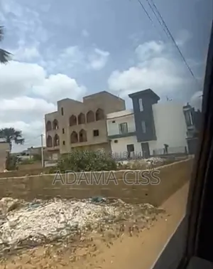 Photo - Terrain À Vendre À Thiès