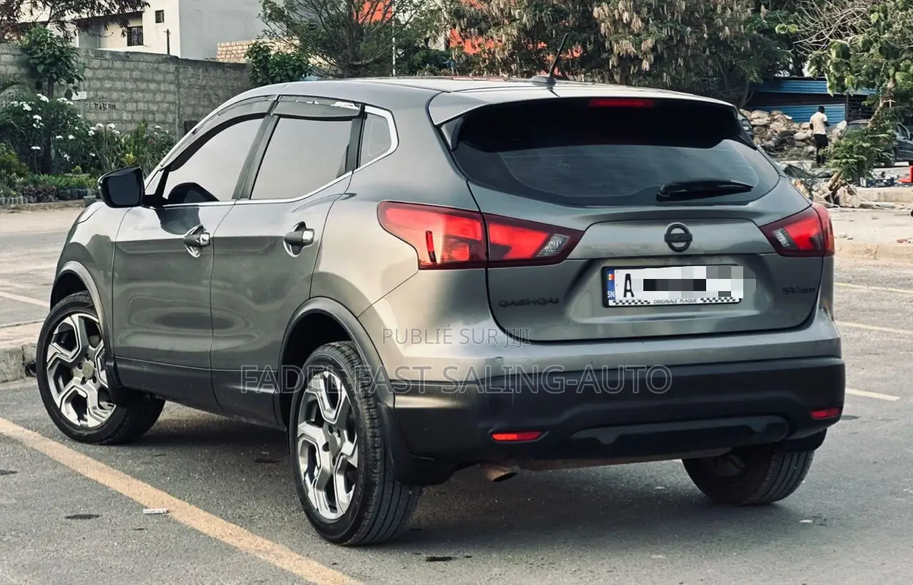 Nissan Qashqai 2018 Gris