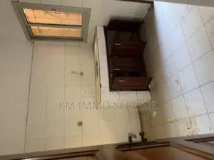 Photo - 2chbre Appartement dans 2 Chambres Salon, Mermoz Sacré-Cœur à Louer