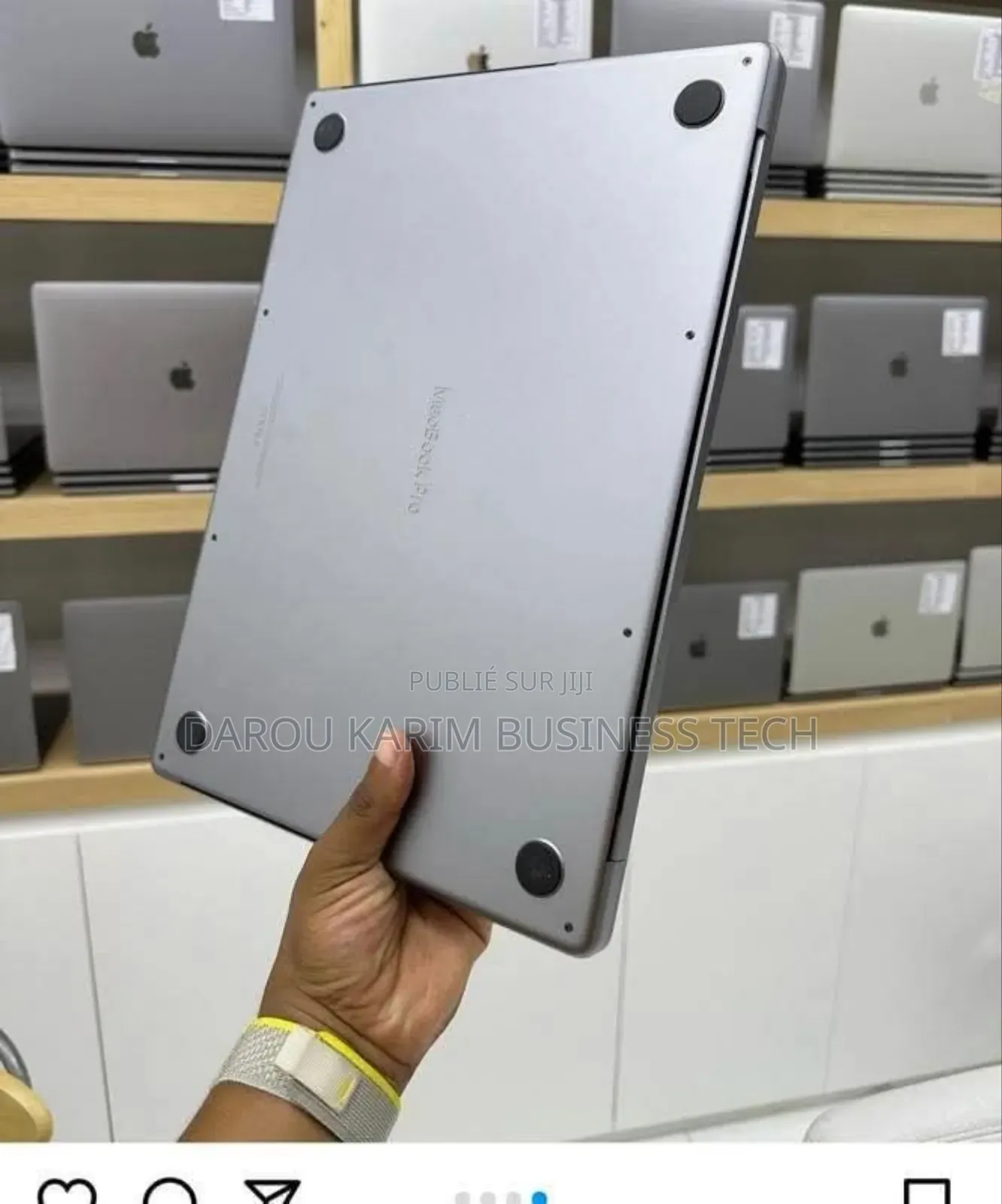 New Pomme MacBook Pro 2022 M2 16GB Apple M2 SSD 512GB