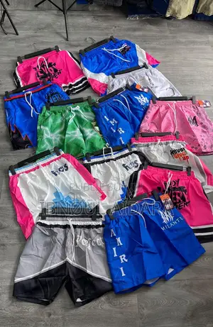 Photo - Short Été Disponible