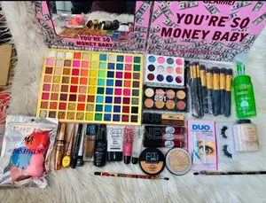 Photo - Box Maquillage Complet