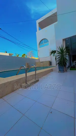 Photo - Appartement Meublé F5 Avec Piscine Privée À Louer Au Virage