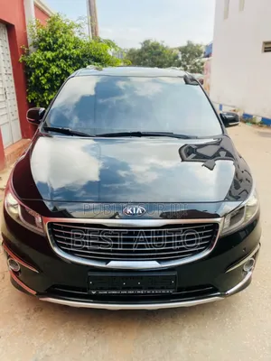 Photo - Kia Carnival 2017 Noir