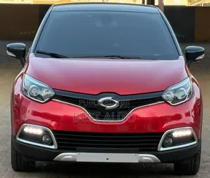 Photo - Renault Captur 2017 Rouge
