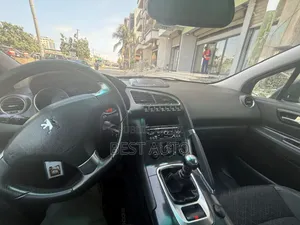 PEUGEOT 3008 2015 Gris