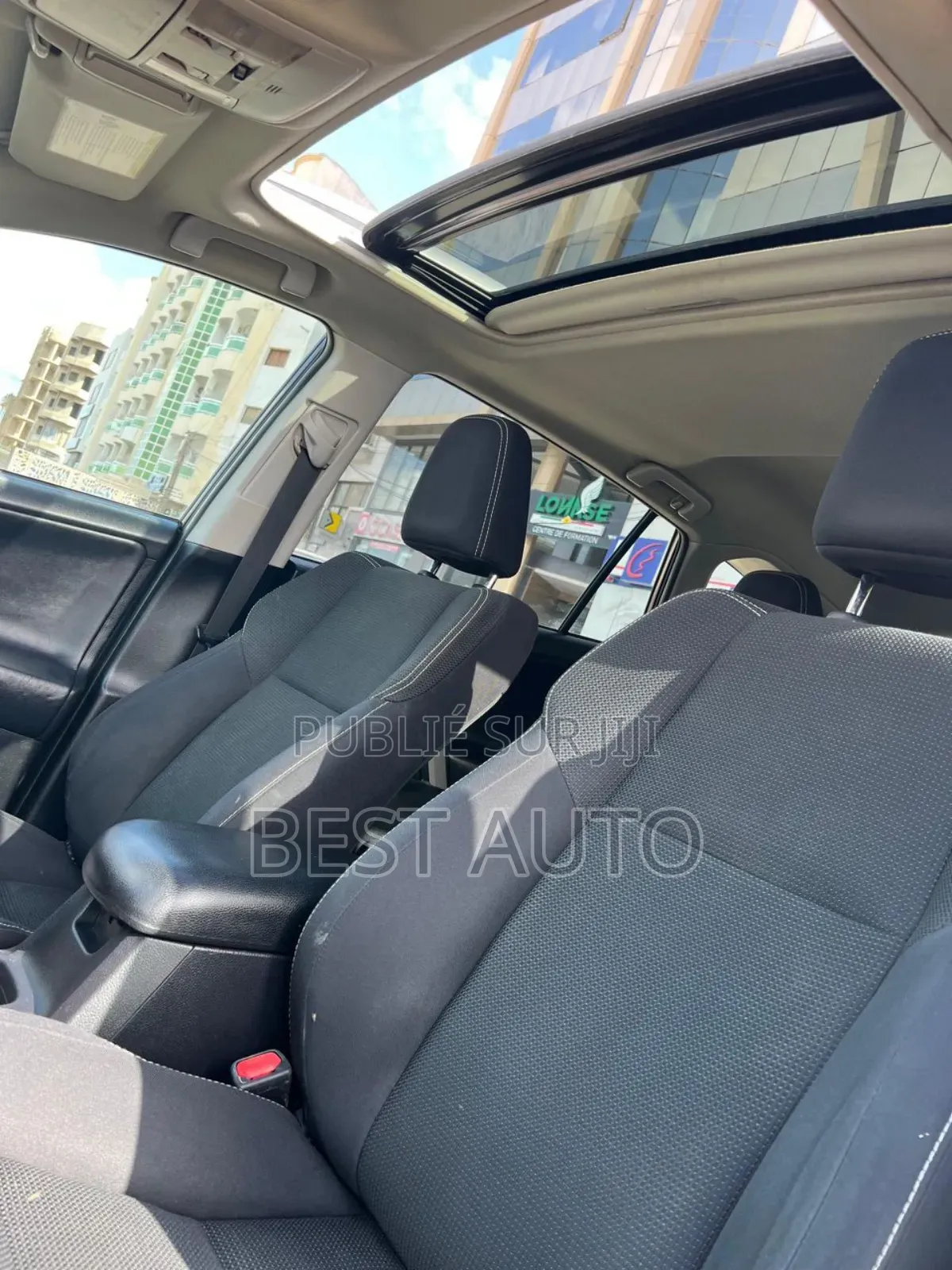 Toyota RAV4 2017 Noir