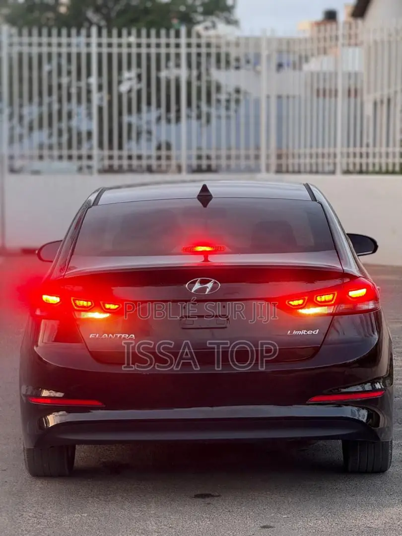 Hyundai Elantra 2017 Noir
