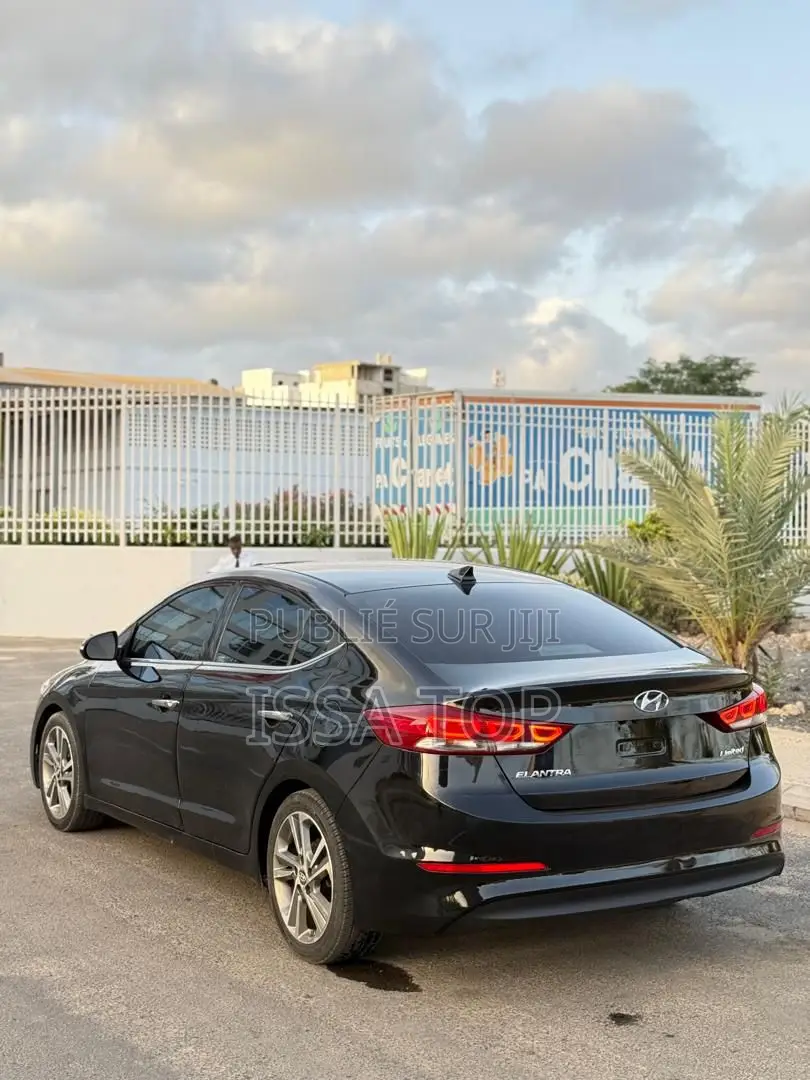 Hyundai Elantra 2017 Noir