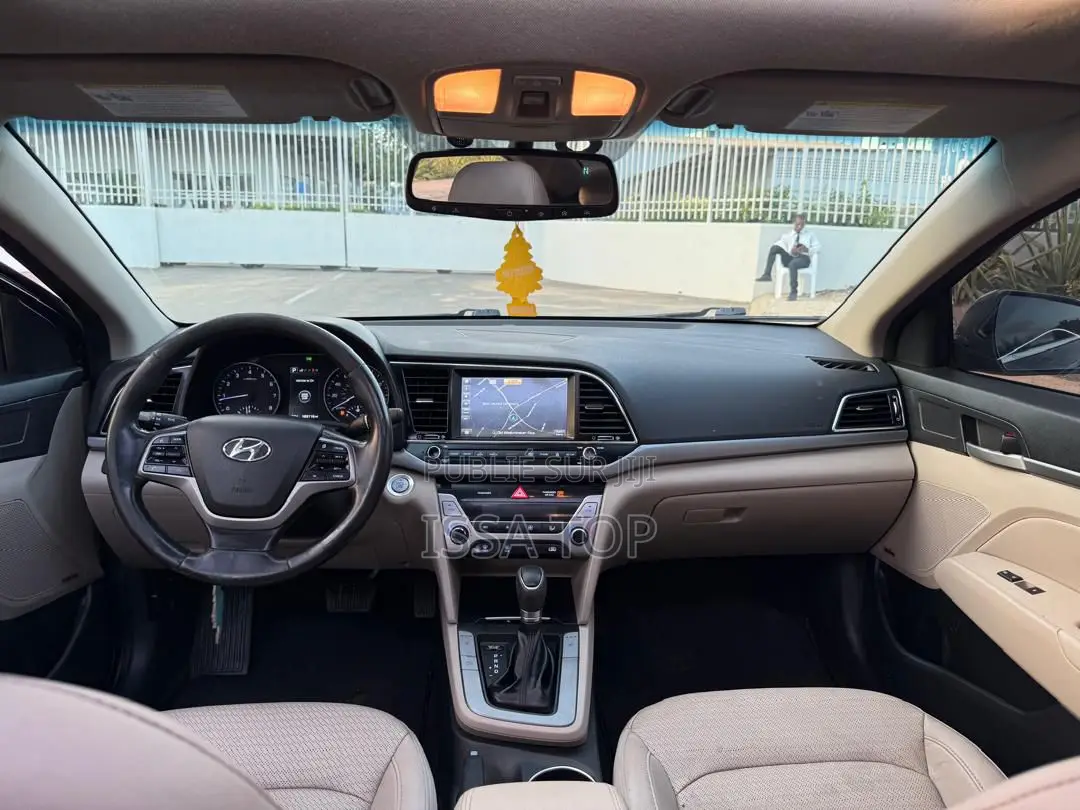 Hyundai Elantra 2017 Noir