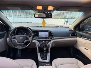 Hyundai Elantra 2017 Noir