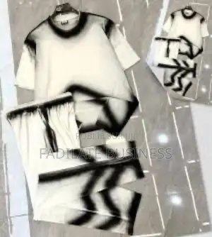 Photo - Pantalon Et T-Shirt