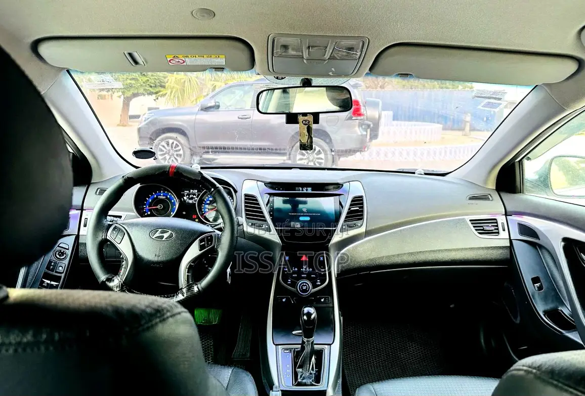 Hyundai Avante 2016 Blanc