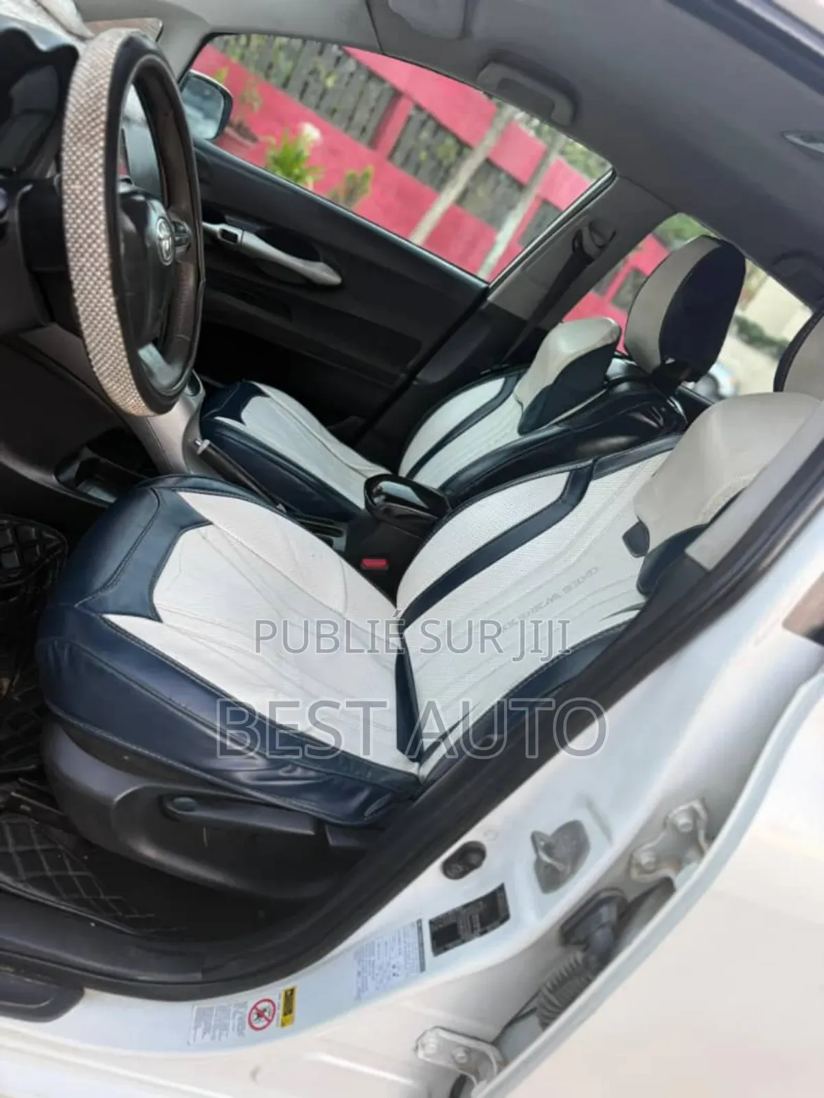 Toyota Auris 2012 Blanc