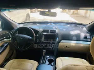 Ford Explorer 2016 Noir