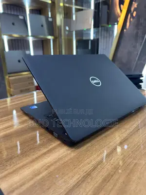 Photo - Ordinateur Portable Dell Wyse 5470 8GB Intel Celeron SSD 128GB