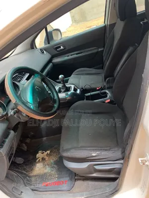 PEUGEOT 5008 2013 Blanc cassé