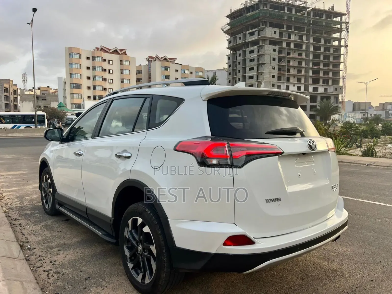 Toyota RAV4 2017 Blanc