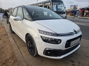 Photo - Citroen C4 2015 Blanc