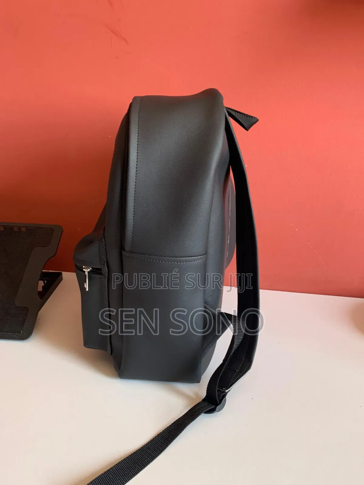 Sac À Dos Simili Cuir 100% Made in Senegal Sur Commande