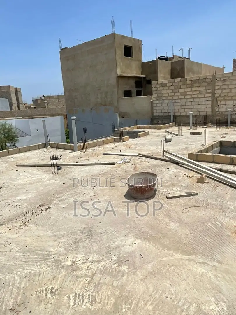 2chbre Maison dans Rufisque à Vendre