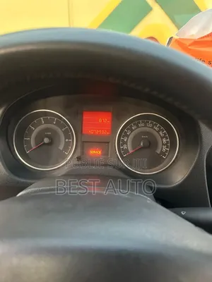 PEUGEOT 301 2016 Gris