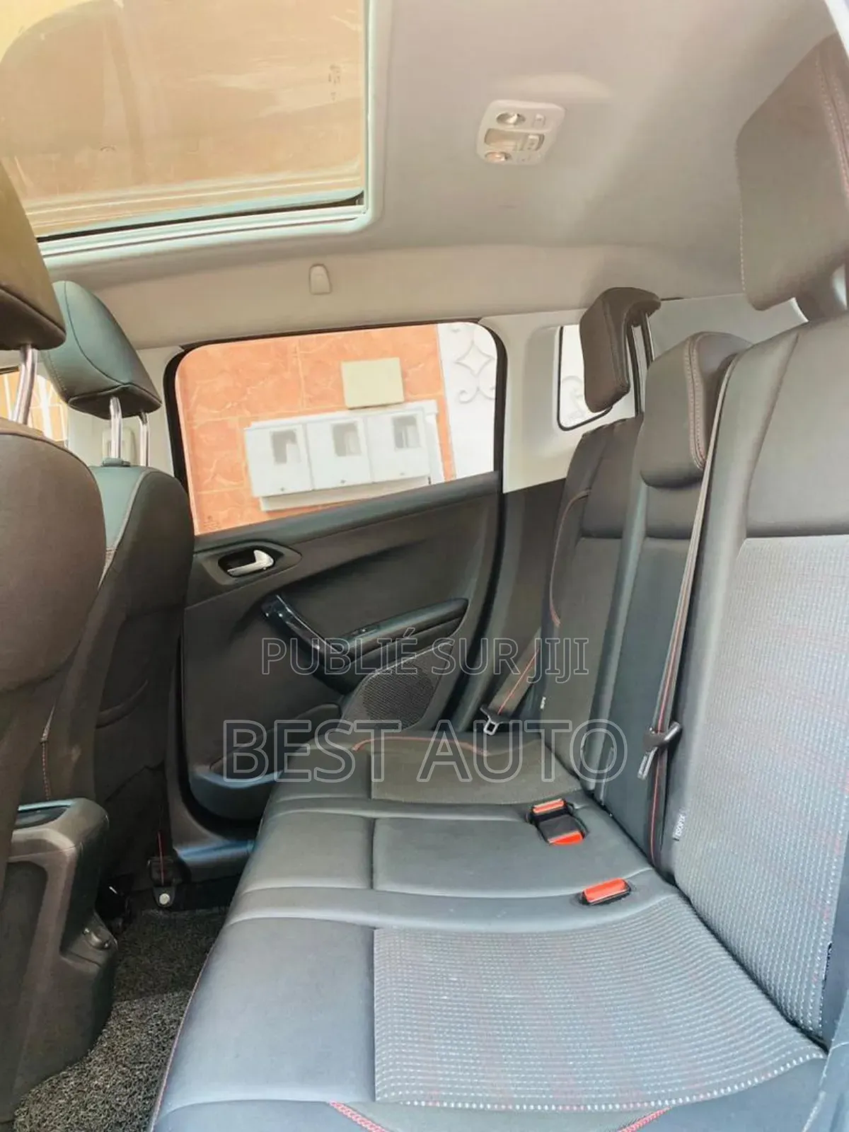 PEUGEOT 2008 2018 Gris