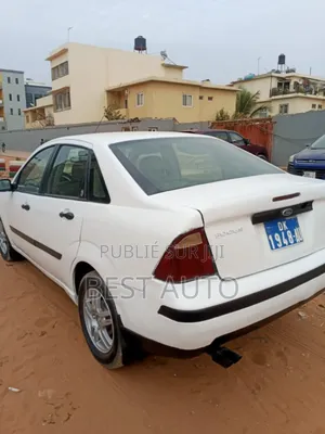 Ford Focus 2010 Blanc