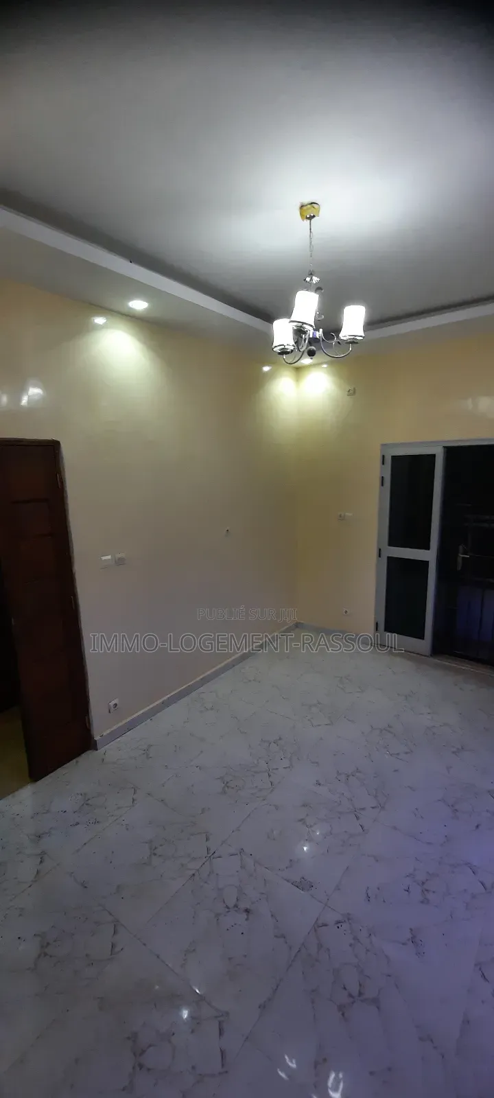 2chbre Appartement dans , Yoff à Louer