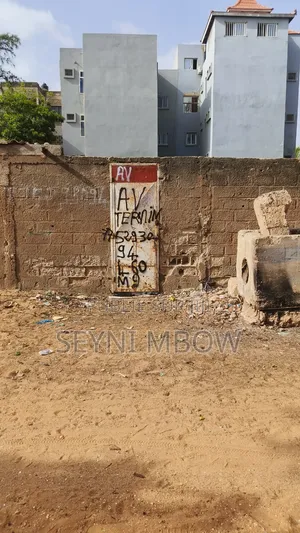 Terrain 468 M2 a Vendre a Petit Mbao