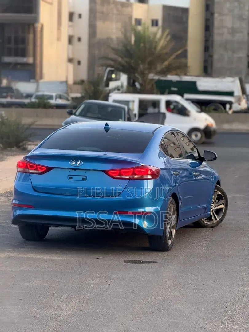 Hyundai Elantra 2017 Bleu