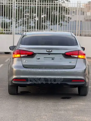 Kia K3000 2017 Gris