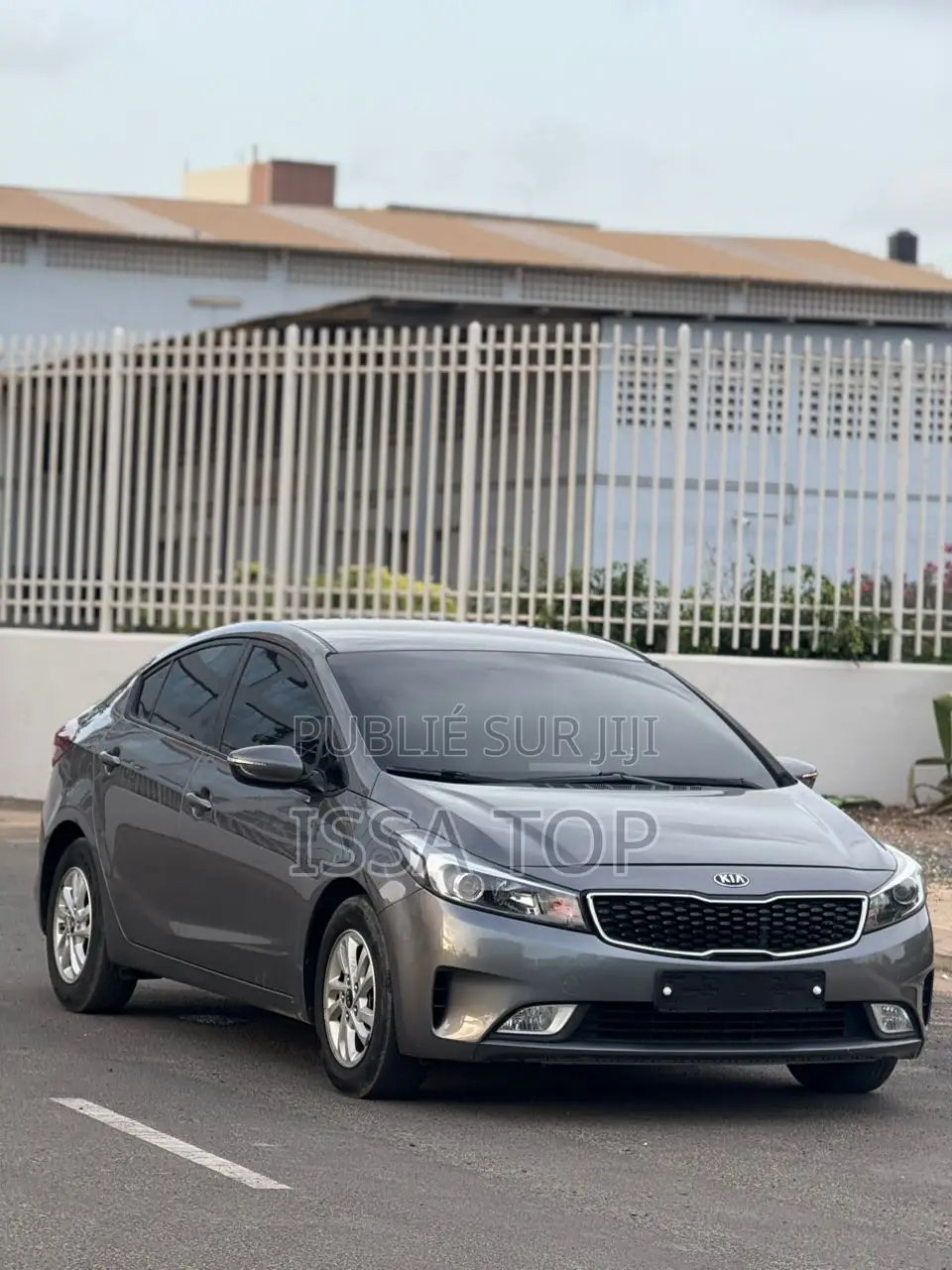 Kia K3000 2017 Gris
