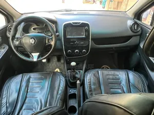 Renault Clio 2016 Noir