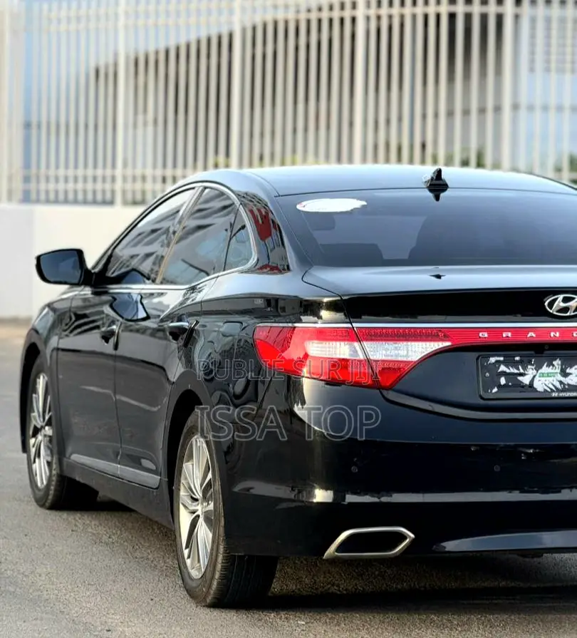 Hyundai Grandeur 2017 Noir