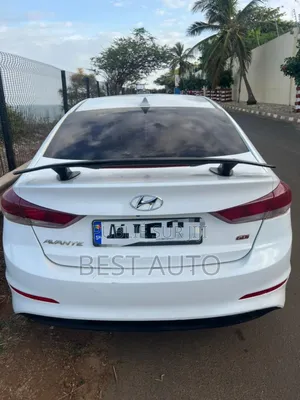 Hyundai Avante 2017 Blanc