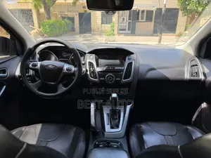 Ford Focus 2013 Noir