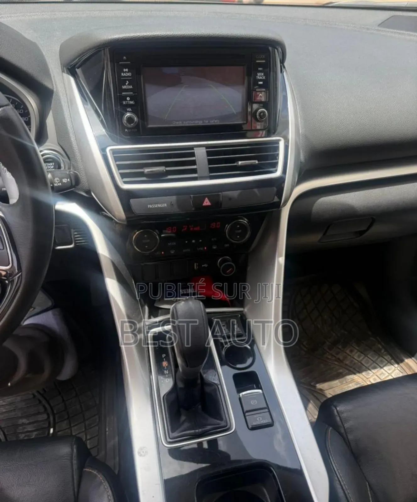 Mitsubishi Eclipse 2022 Gris