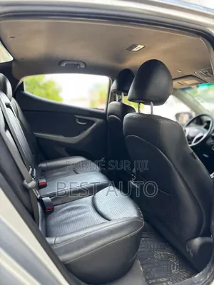 Hyundai Avante 2014 Gris