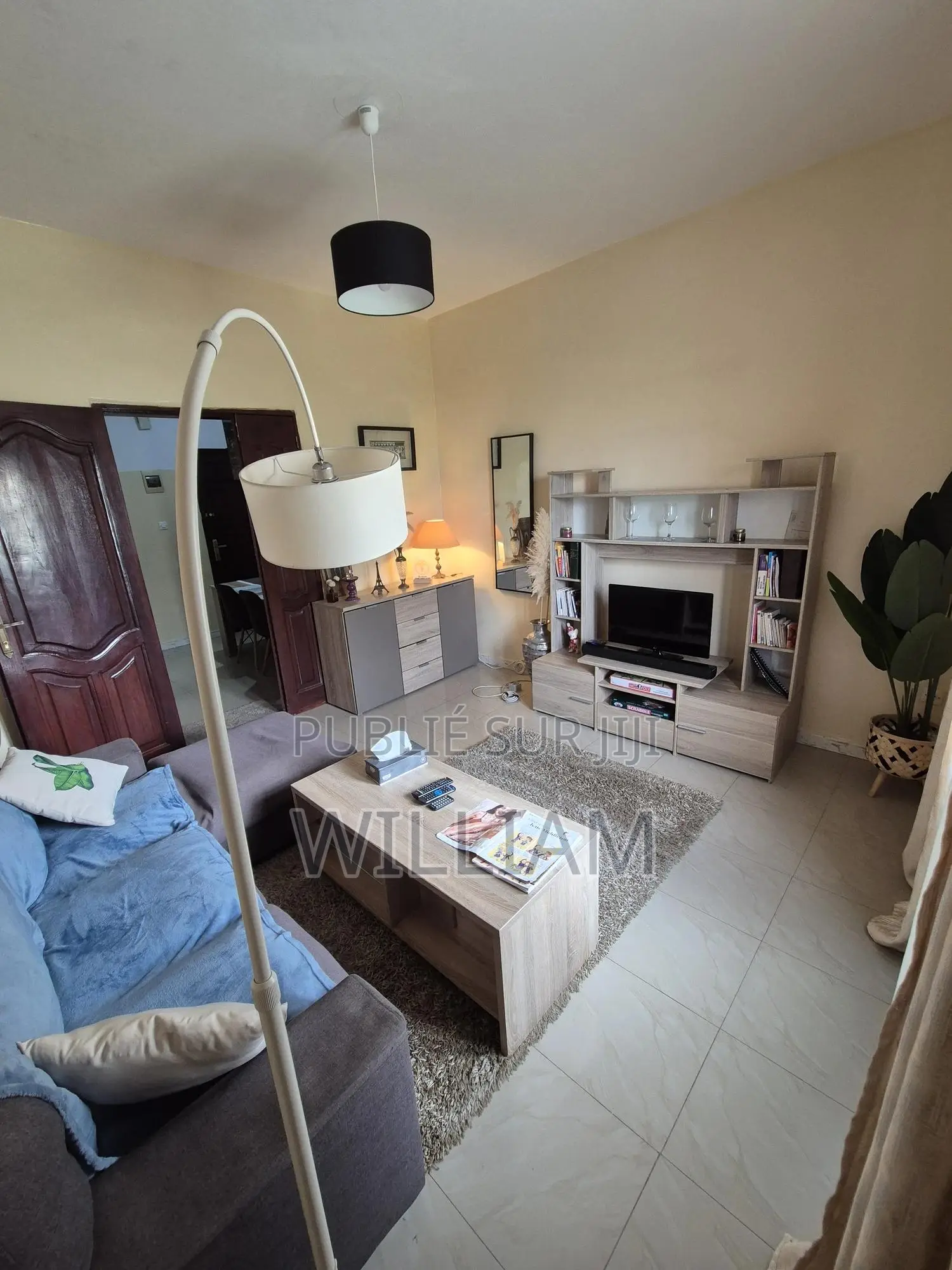 Furnished 1chbre Studio dans Studio, Fann-Point E-Amitié à Louer