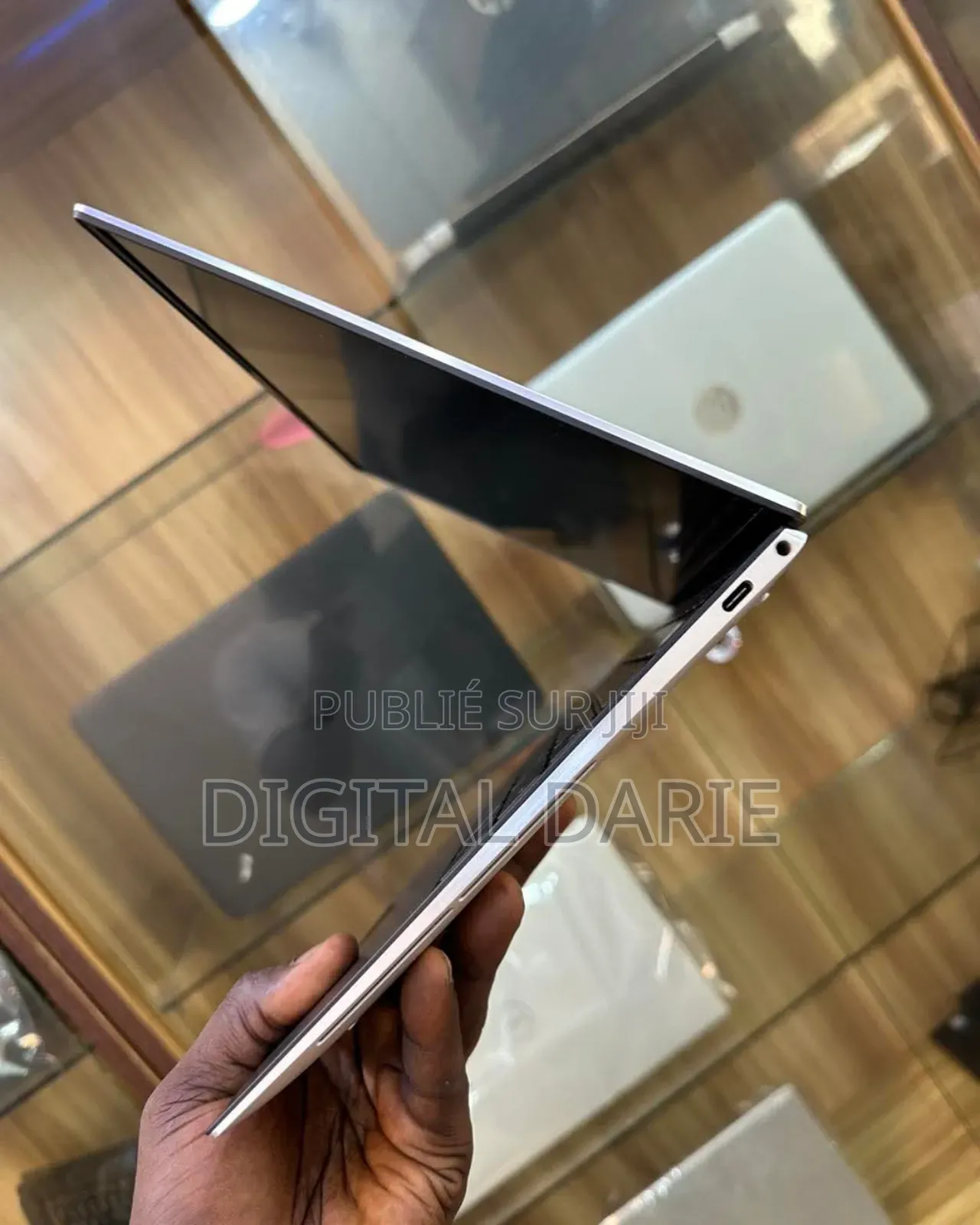 New Ordinateur Portable Dell XPS 13 16GB Intel Core I7 SSD 512GB