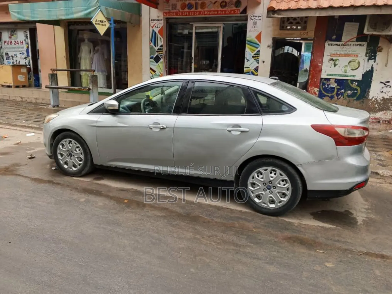 Ford Focus 2012 Gris