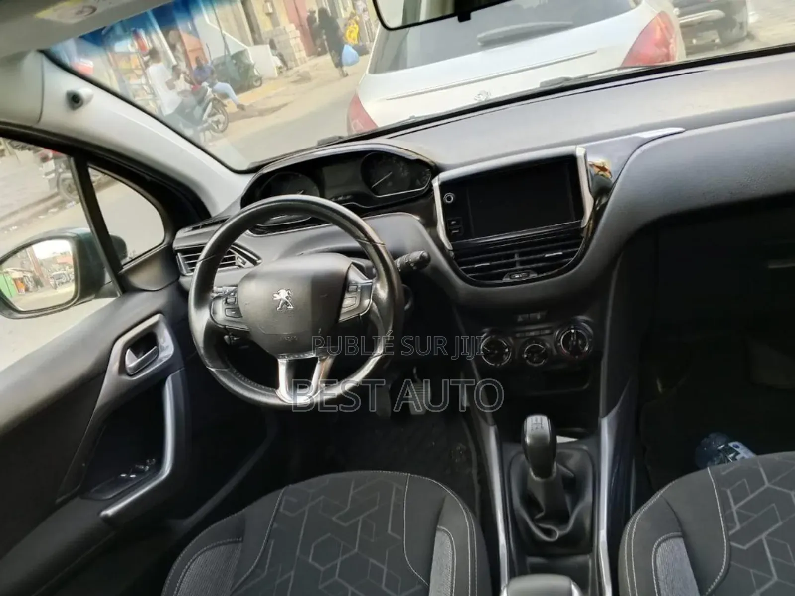 PEUGEOT 2008 2017 Bleu